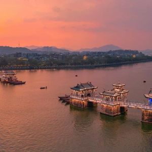 亚洲色婷婷综合久久久久中文
